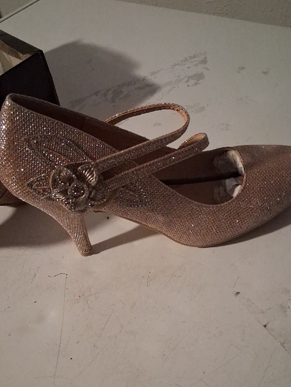 Mila Lady Rose Gold Glitter Cross Strap Mary Jane Heels NIB Size 11 - Picture 7 of 15